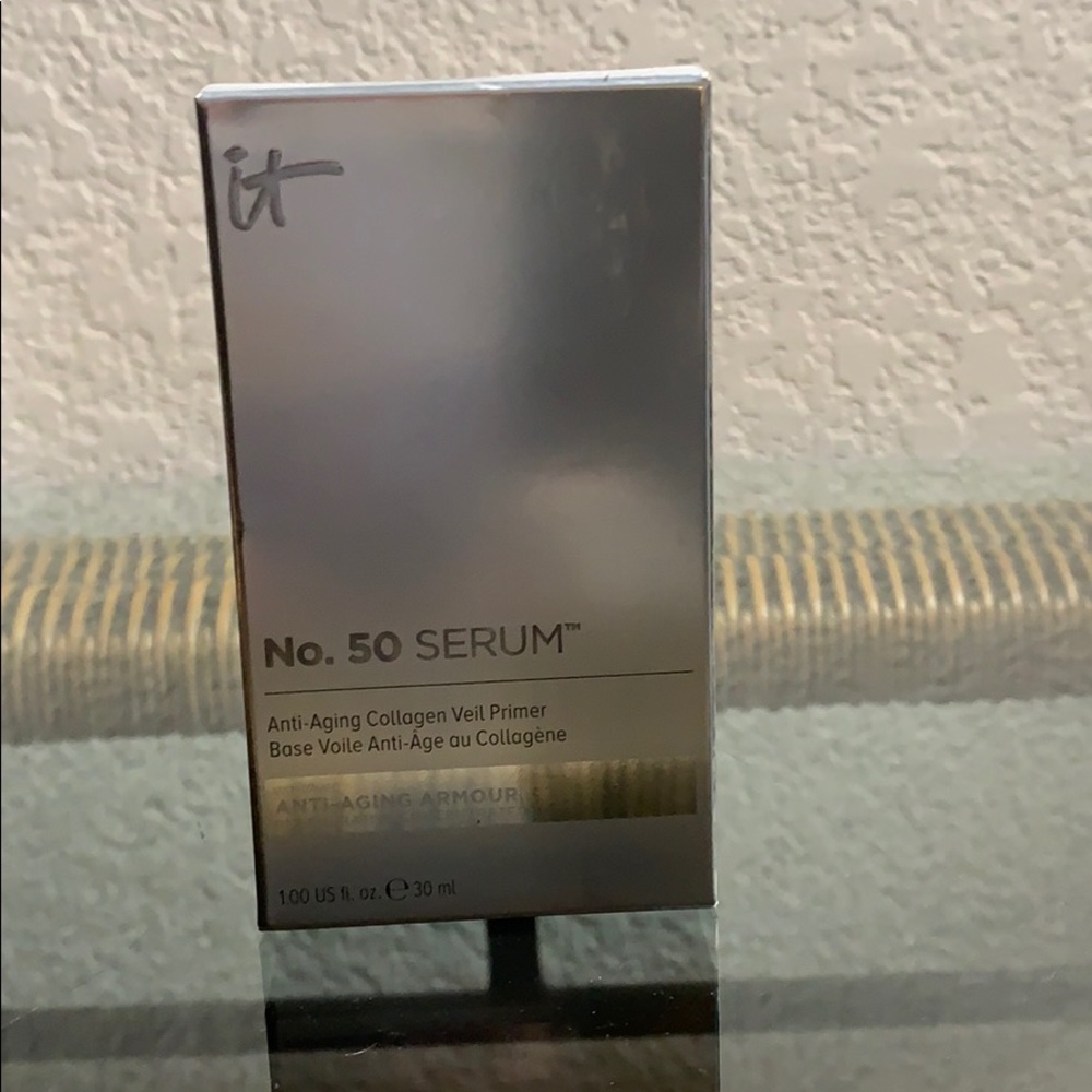 BNIB! Never opened! IT cosmetics No. 50 Serum.